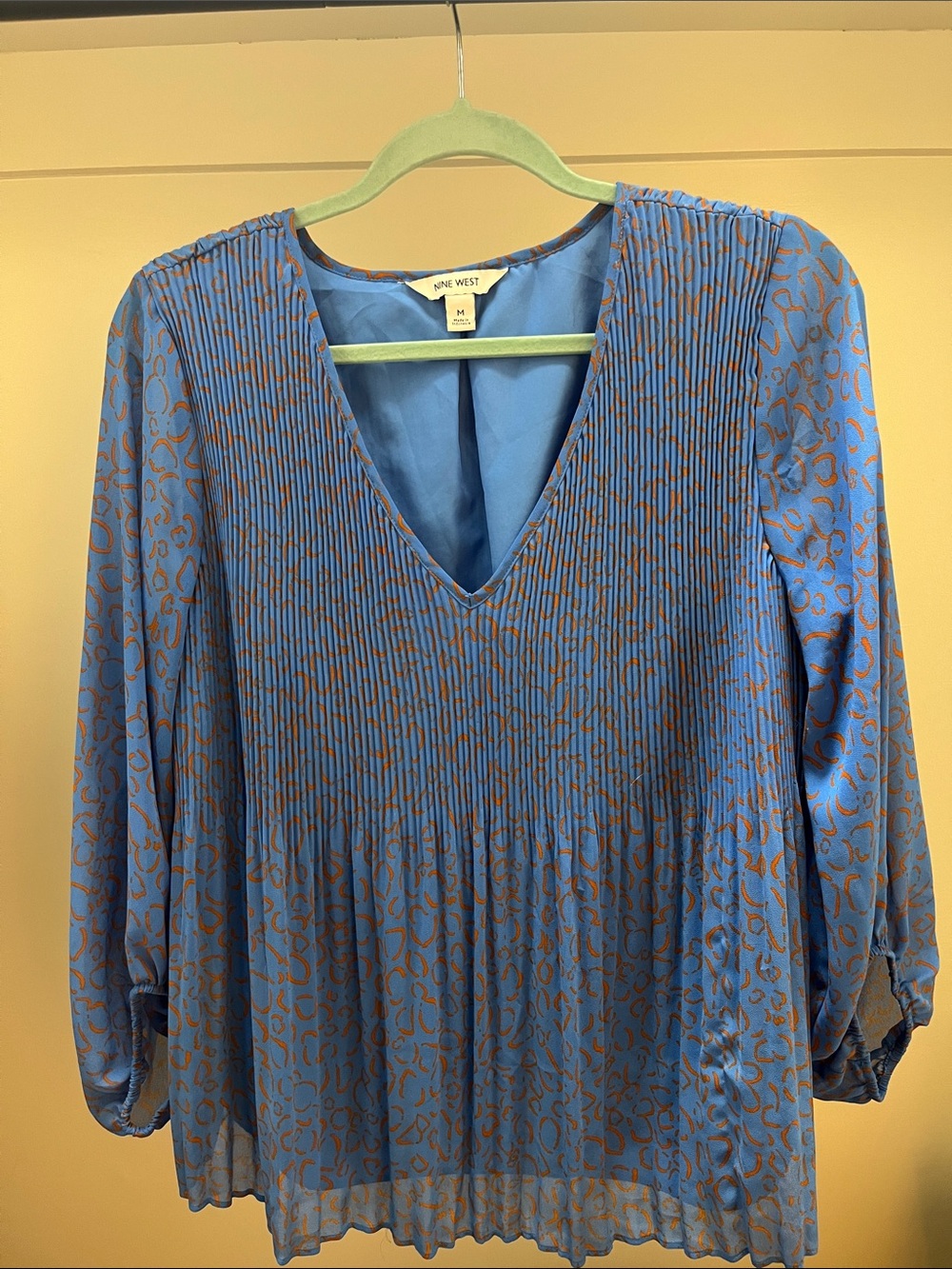 Nine West women’s blouse!